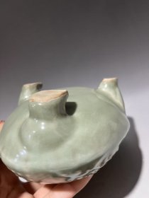 龙泉三足金蟾水滴
