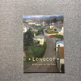 LONGCOTA VILLAGE IN THE VALE 朗科特 山谷中的一个村庄【签名本，详看图】