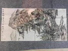 山水画，国画。很漂亮。 尺幅很大一张。 不知道作者是谁。反正水平不低。不错的收藏和装饰佳品。