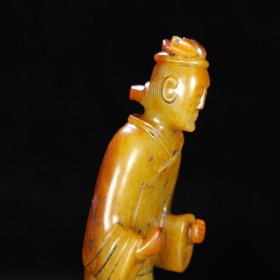 旧藏 和田玉人，玉质细腻油润，包浆老道 尺寸 长 5.2厘米，宽 3.8厘米，高 19厘米，重 469克！