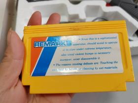 老游戏配件:16 in 1 超级黄金卡+枪型游戏手柄,原盒装,详情见图,按图发货