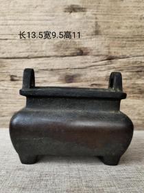 宣德年制款，马槽铜香炉，器型周正规距，包浆自然漂亮。