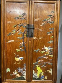 清代海南黄花梨镶嵌百宝面条柜一对