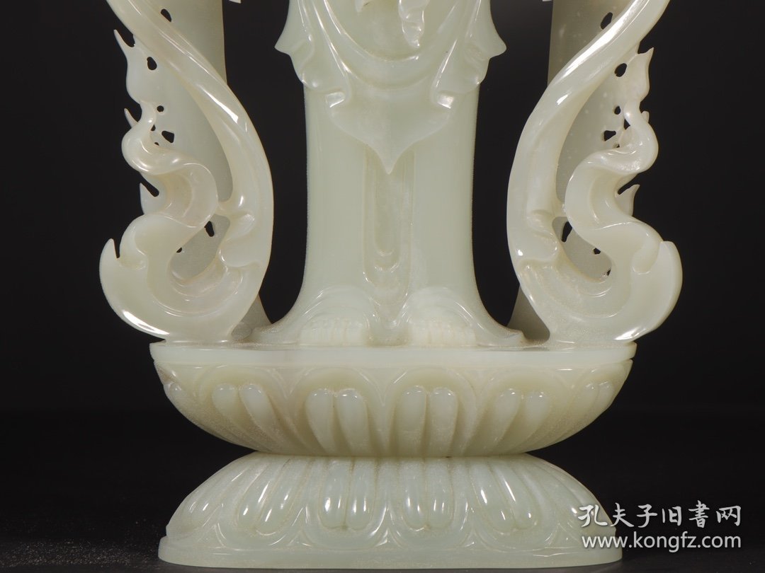 旧藏和田玉多臂佛