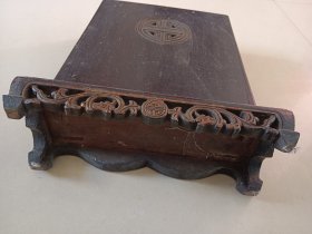 老佛龛 老供匣 外盒前后面有干裂 图六外盒一角有小磕残 图八底干裂纹 总高33 宽11.5/7.5 长28/23.5