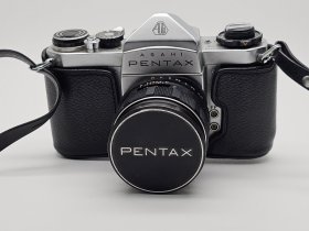 宾得ASAHI PENTAX/ Pentax SV胶片单反相机+超级太苦玛55 1.8大光圈定焦镜头套机附带肯高UV保护镜 镜头无霉无斑微灰 全金属机身做工扎实 延时自拍良好，快门过片正常 带原装皮套