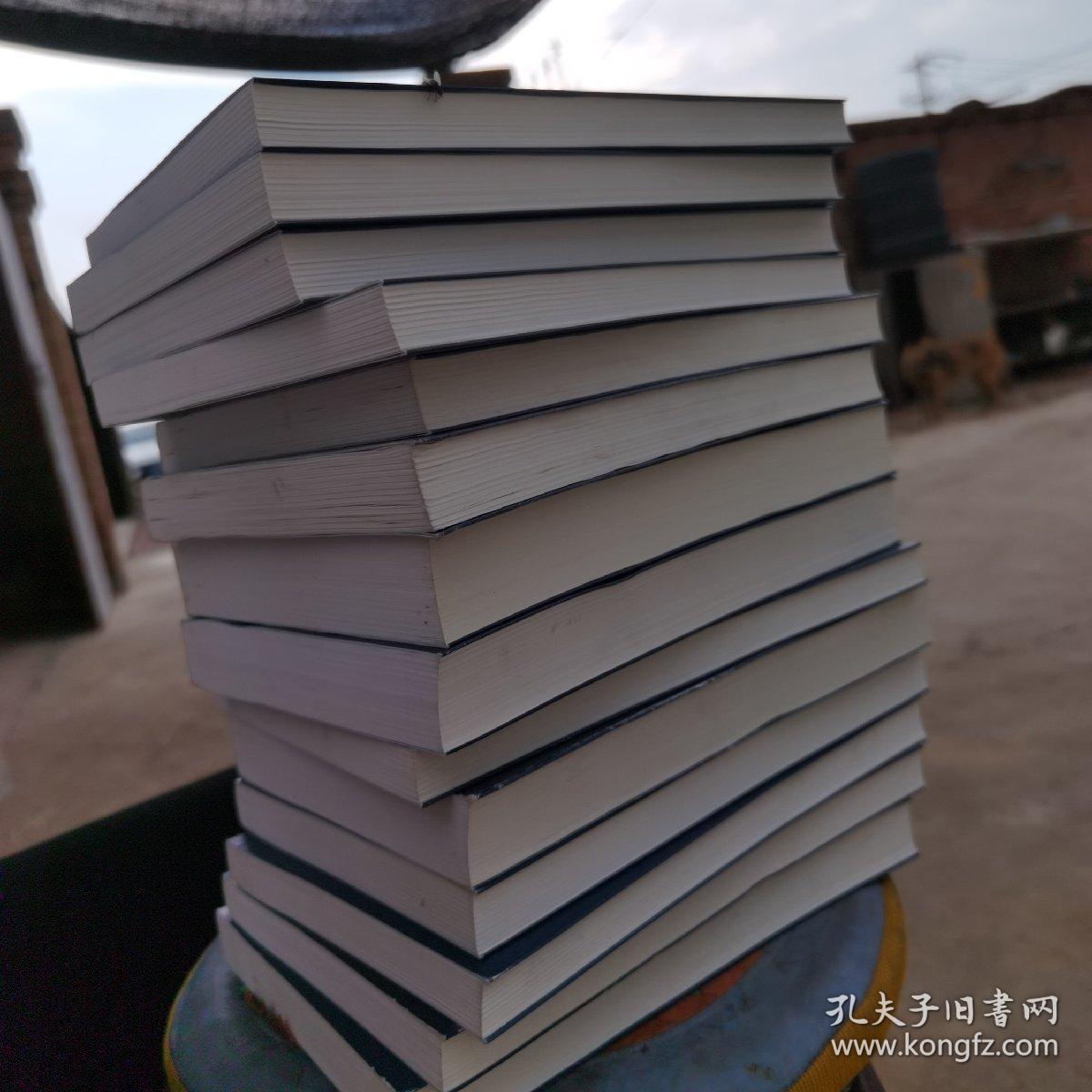 世界十大文学名著，14本合集
简爱，包法利夫人，红与黑，罪与罚，巴黎圣母院，哈姆莱特，哈利贝利费恩历险记，呼啸山庄，安娜卡列尼娜上下，战争与和平1234