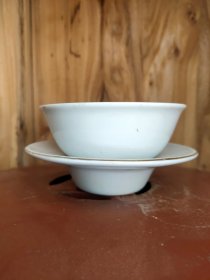 老茶杯，杯托齐全
