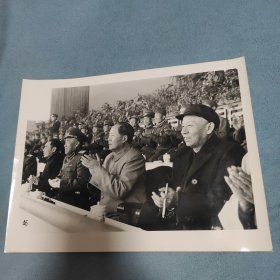 超大尺寸：1955年，中国人民解放军射击与体育检阅大会在北京开幕。大会主席台周恩来、朱德、毛泽东、刘少奇（袋1081）