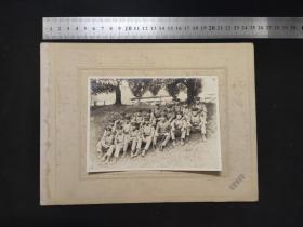 民国时期 原版老照片  日军士兵合照 大尺寸 硬纸板装裱  丹后榊原写真馆