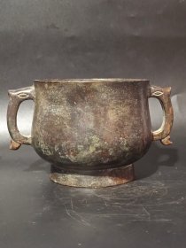 古董  古玩收藏  铜器   铜香炉  传世铜炉 回流铜香炉   纯铜香炉   长15厘米，宽11厘米，高9厘米，重量1.7斤