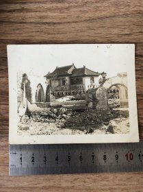 民国上海市政府前拍摄老照片