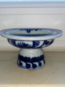 【老瓷器】青花缠枝牡丹花卉纹高足碟【年代：晚清-民国（仅供参考）】·