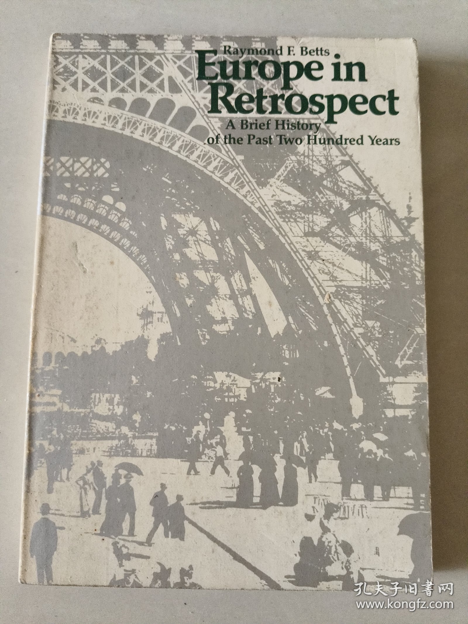 Europe in Retrospect [回溯欧洲 200年】 16开英文原版 有插图