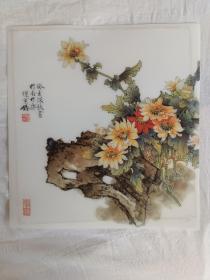 檀东铿国画作品 工笔花卉印刷品，共6幅，单幅30*28公分，50元包邮，合买280元包邮。透明塑料片材质，光鲜亮丽，镶框后用作挂件或摆件精致高雅。 画面全新。背面边缘处有些粘胶痕迹，正面不明显。 标价为其中之一。