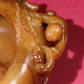 旧藏和田玉籽料童子如意桃型笔洗
