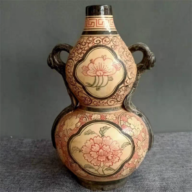 吉州窑彩绘双耳葫芦瓶