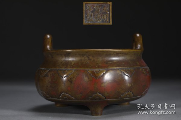 明 铜胎瓜棱形冲天耳炉