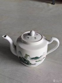 建国初江西景德镇名瓷手绘山水纹茶壶