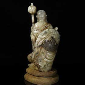 旧藏木盒装寿山石雕刻罗汉造像摆件，罗汉净长8.5厘米，宽7厘米，高19厘米，净重897克，