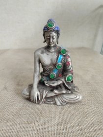 西藏老银佛镶嵌翡翠包浆一流