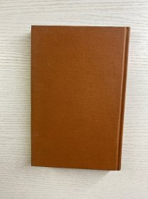 PURITANISM IN AMERICA 1620 - 1750 《1620 - 1750年美洲的清教主义》 ），作者是埃弗雷特·爱默生（Everett Emerson），书中探讨17世纪20年代到18世纪50年代美洲清教主义相关内容，清教主义对美国早期宗教、文化、社会发展影响深远，是研究美国历史与文化重要切入点 。 1977年英文原版（32开）精装如图、内页干净