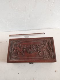 长方形木雕盒