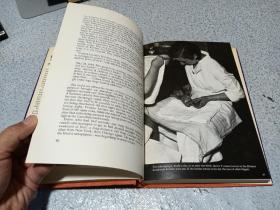 1977年，英文原版，精装带书衣，插图版，the dionne years，a thirties melodrama
