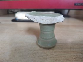 明代 龙泉窑竹节型高足杯瓷片瓷片
