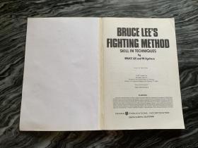 Bruce lee’s fighting method （李小龙技击法 第3册）美国正版英文书，绿皮封面，全书127页，所有瑕疵都已经标出来，买家慎拍。本书不退，不换，不议价，所见就是所得。