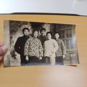 80年代老照片一大张，32开