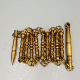 黄铜 九节鞭 尺寸:长135厘米 直径1.5厘米 重量约:870克