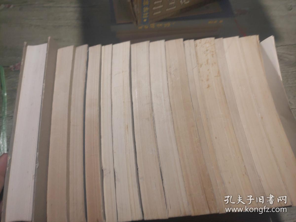 辞海15 本合售
词语增补本82年一版一印
理科分册上 83印
理科分册下78年一版一印
百科增补本82年一版一印
历史分册 中国现代史 85印
历史分册 中国古代史 84印
工程技术分册 上 下 83印
农业分册 83印
教育心理分册80年一版一印
语言文字分册 82印
经济分册 84印
民族分册 78一版一印
地理分册历史地理 1984印
文学分册 84印