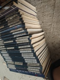 楚辞、三字经、唐诗三百首、孙子兵法、朱子家训、百家姓、梦溪笔谈、韩非子、三十六计、老子、孟子、论语、易经、忍精、宋词三百首。。。。32册合售