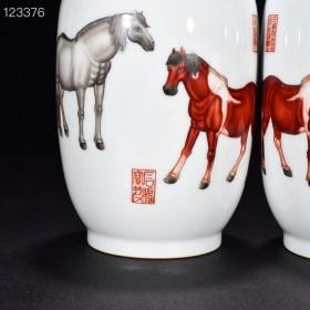 清乾隆郎世宁绘珐琅彩骏马灯笼瓶