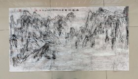 吴加高[6尺整纸焦墨山水]：别名九大山人，著名山水画家，1973年生于江苏省滨海县。2003年毕业于北京画院杨延文工作室高研班。现为清华大学美术学院首席客座教授，国家一级美术师，中国人民大学画院当傅抱石山水画艺术室导师，北京当代傅抱石山水画院院长，北京宋庄新联会