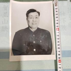 河南省司法厅基层处处长董仰玉旧藏黑白彩色照片片124张，年代及规格不一。