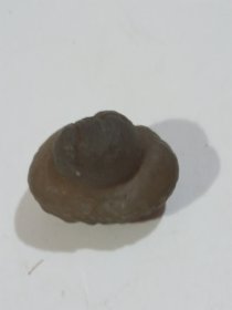 内蒙古珍珠纹玛瑙《元宝》长2.4cm宽高1.8cm