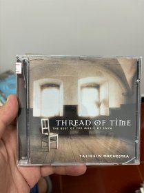 欧美版CD Thread of Time: Best of the Music of Enya Taliesin Orchestra 仅拆品相 盒子不完美 品相自定义九新 架5 由键盘演奏家兼乐队指挥 Trammell Starks 和编曲、制作人 Charles Sayre 领军的2002年上半年推出的《Thread of Time: The Best of the Music of Enya》