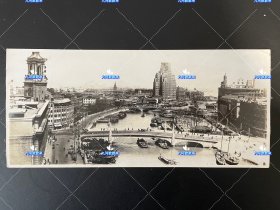 民国上海老照片，包老包真。长27厘米，宽12厘米。