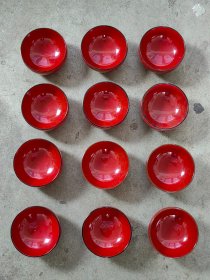 大红漆供碗 共十二支 暗刻花卉牡丹纹 品佳见图