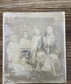 清代官员及子嗣老相片