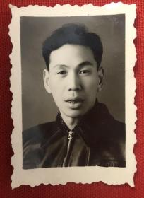 1954年男军人签赠老照片