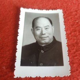 张云良1929年4月出生。国家级第二批非物质文化遗产淮剧代表性承传人。