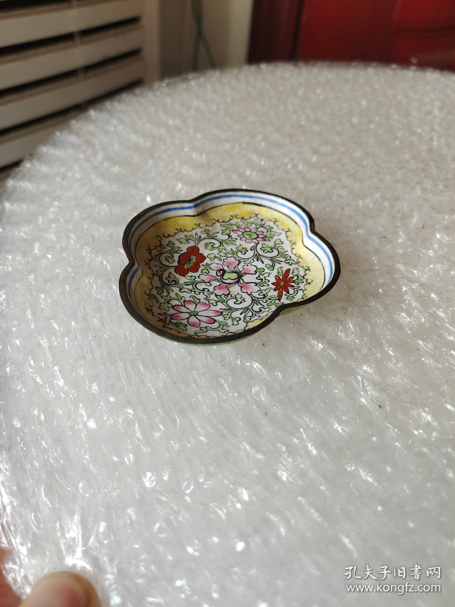 清末民国景泰蓝粉彩小盘，画工好，品相好，完整漂亮，懂的来