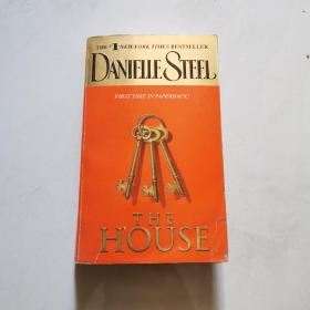 DANIELLE STEEL THE HOUSE    货号N4