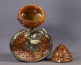 战汉时期铜错金银镶嵌和田玉熏炉高23.5厘米直径14.5厘米重1048克