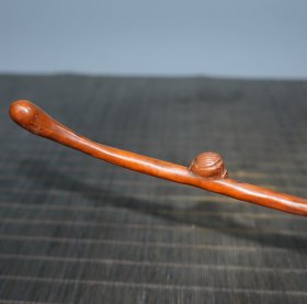 旧藏黄杨木茶产，长18cm，宽2.5cm，高2cm，重9g，