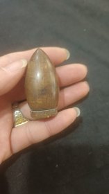 黄杨木雕刻的鸦片膏盒