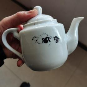 喜鹊登枝小茶壶